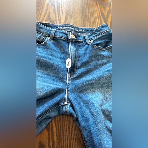 American Eagle Mom Jeans Size 4 regular Denim Destroyed Distressed medium blue - Picture 10 of 16